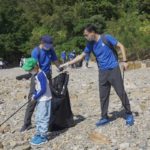 Futu Securities Management and Employees Conduct Shoreline Cleanup Operation at Sandy Bay to Promote Environmental Protection and Sustainability All Together